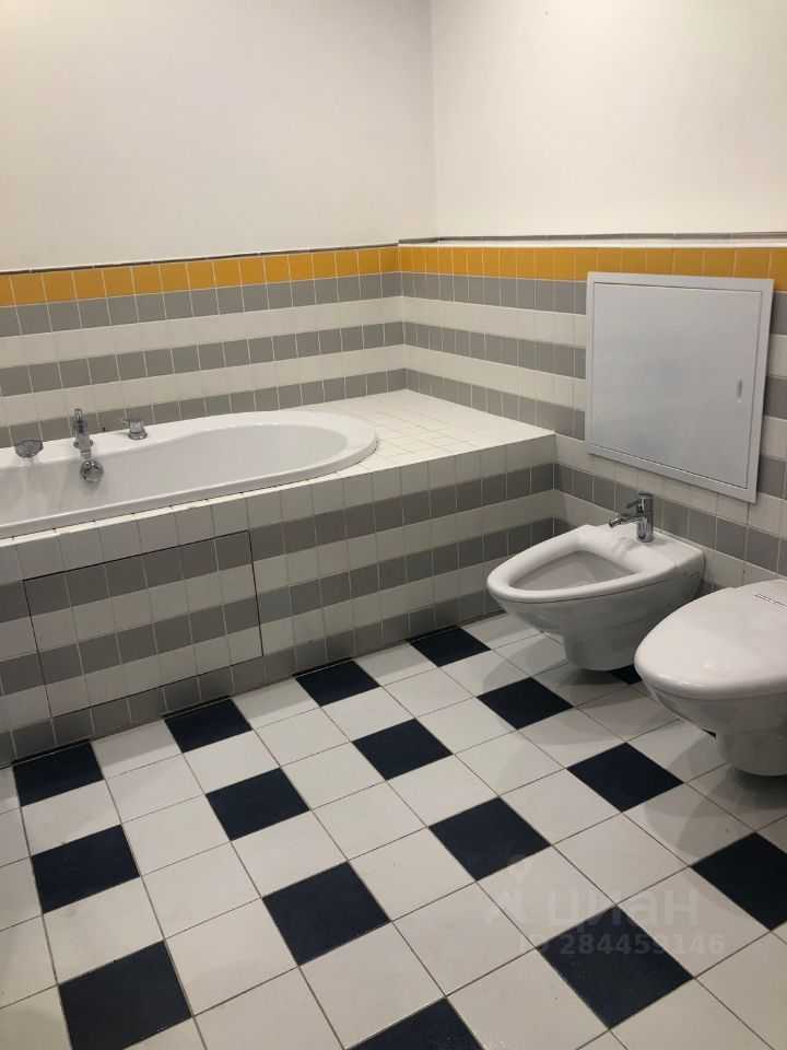 3-комнатная квартира, 140 м² — фотография 2