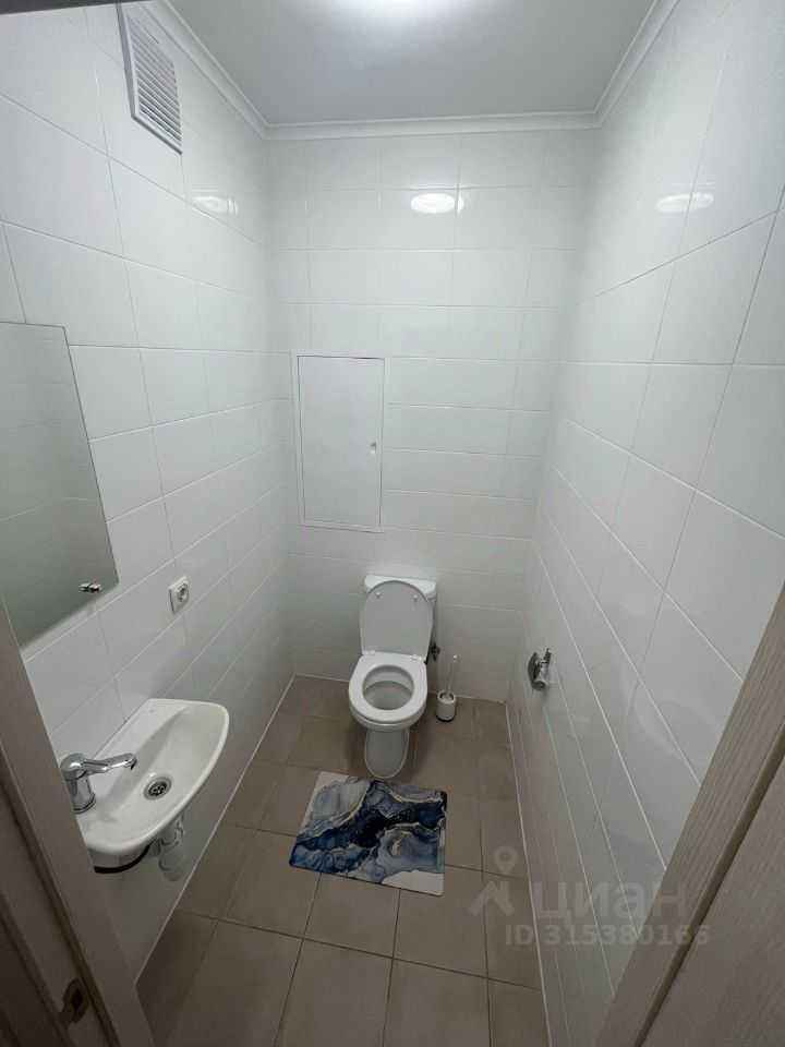 2-комнатная квартира, 62 м² — фотография 3