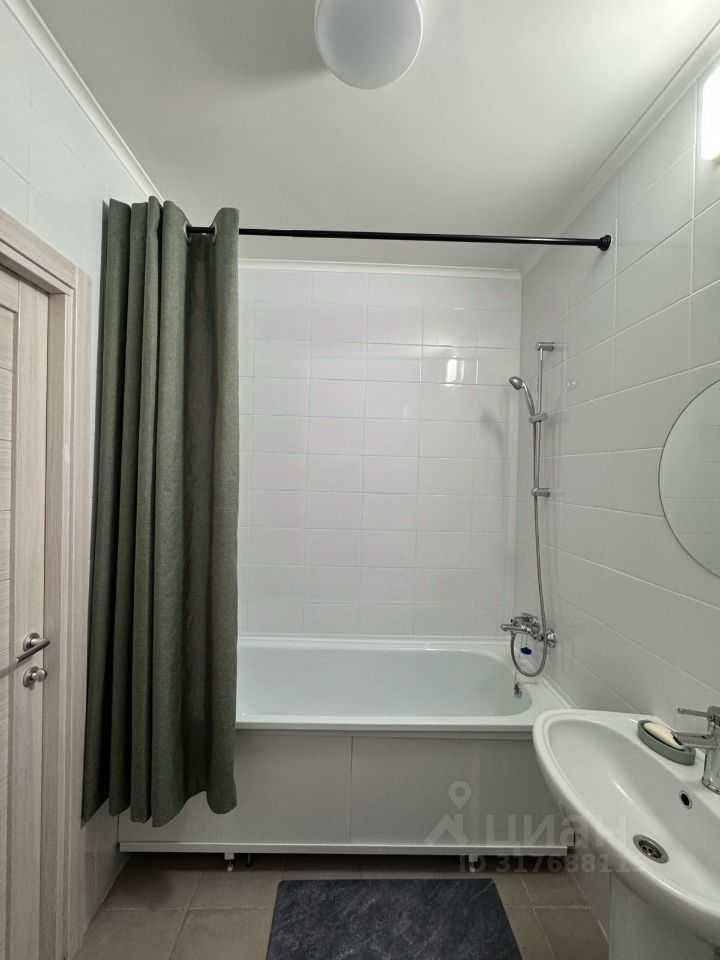 2-комнатная квартира, 70,8 м² — фотография 2