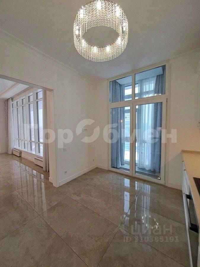 4-комнатная квартира, 165,5 м² — фотография 3