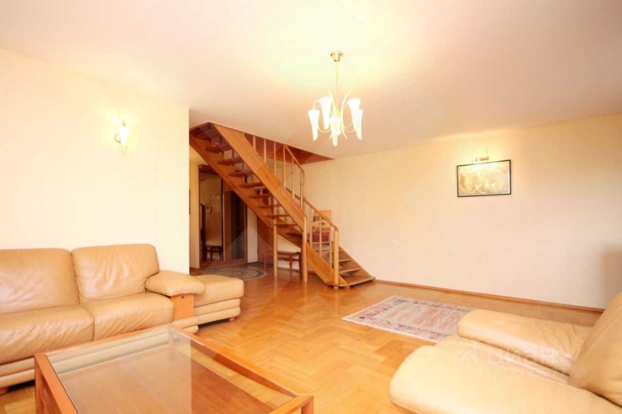 4-комнатная квартира, 160 м² — фотография 3