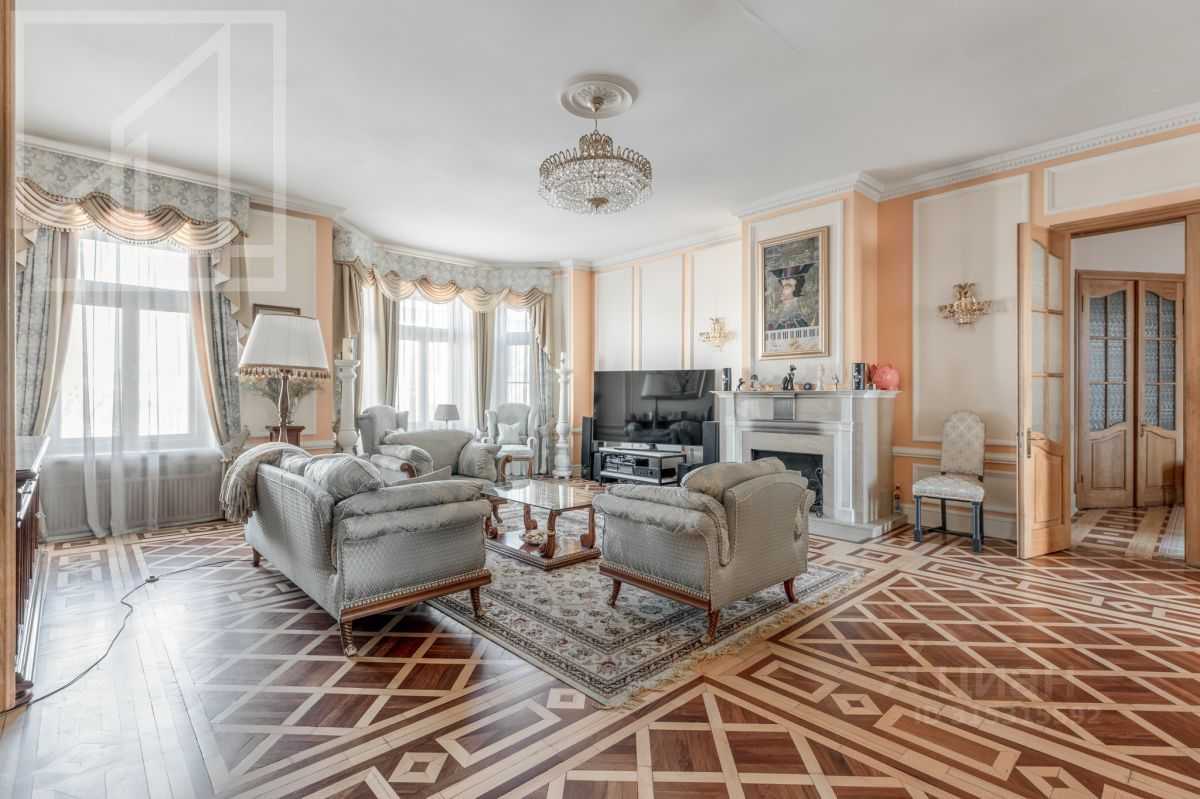 4-комнатная квартира, 160 м²