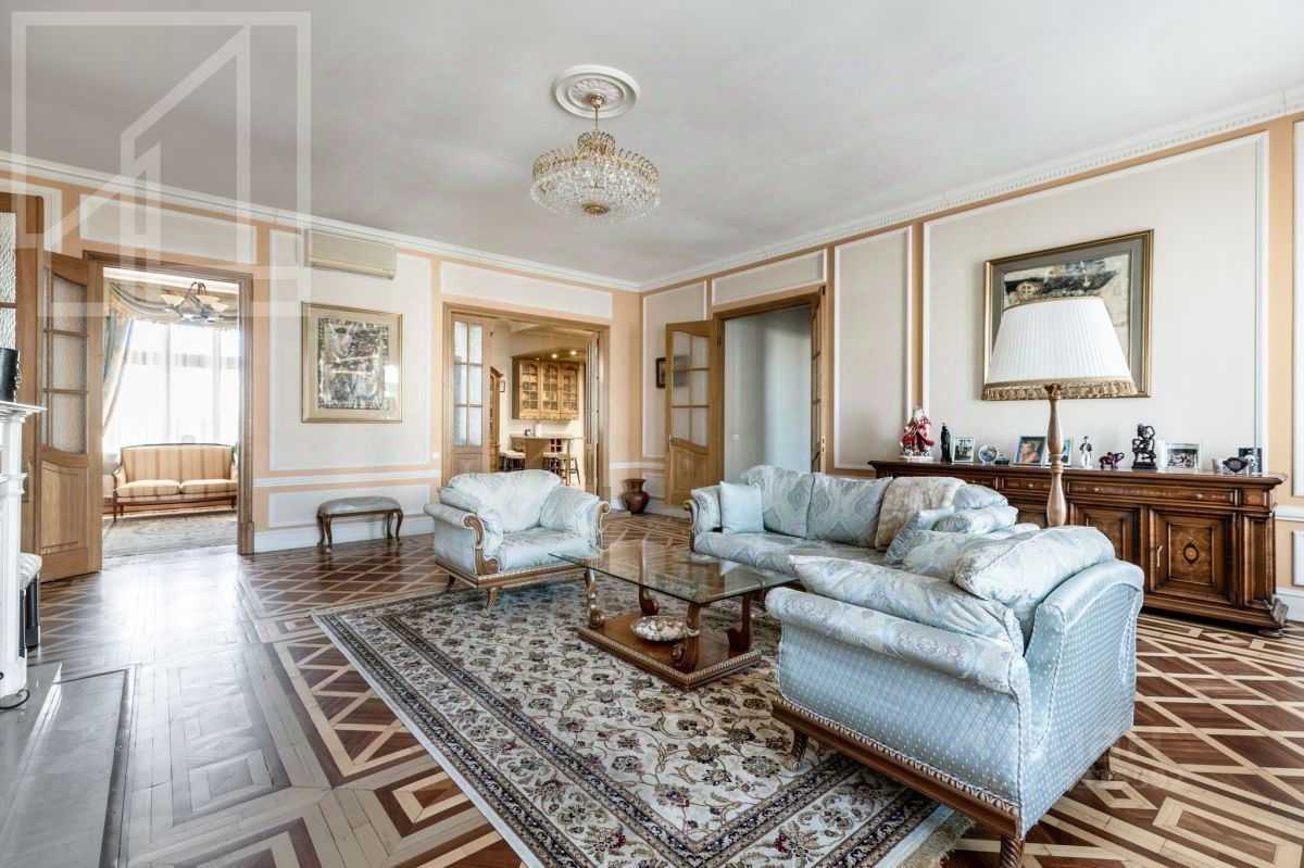 4-комнатная квартира, 160 м² — фотография 3