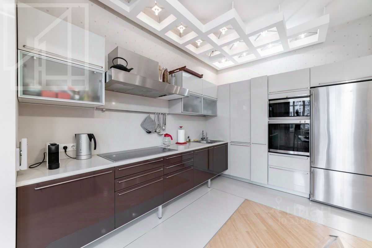 3-комнатная квартира, 140 м² — фотография 3