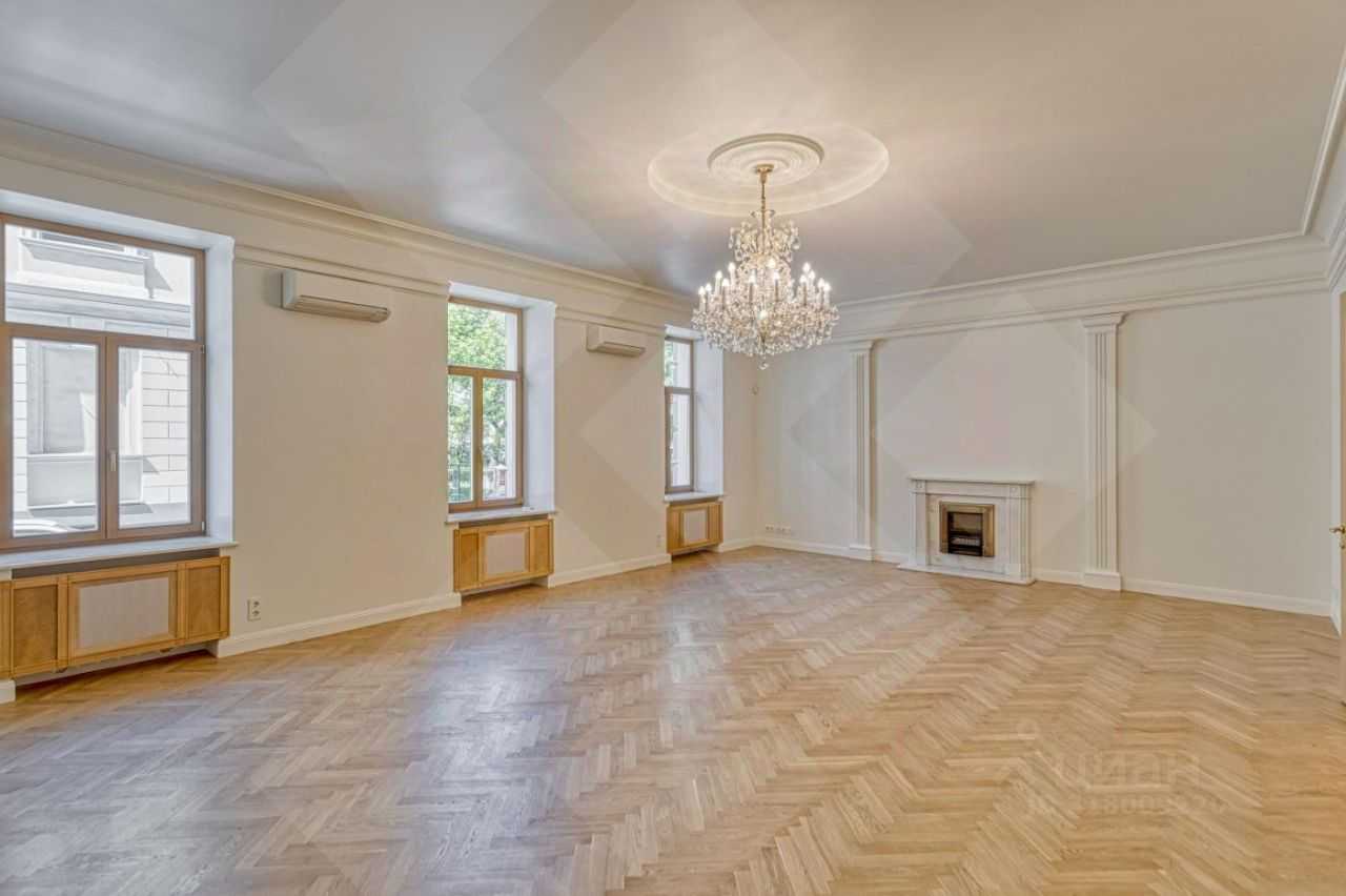 5-комнатная квартира, 219 м² — фотография 2