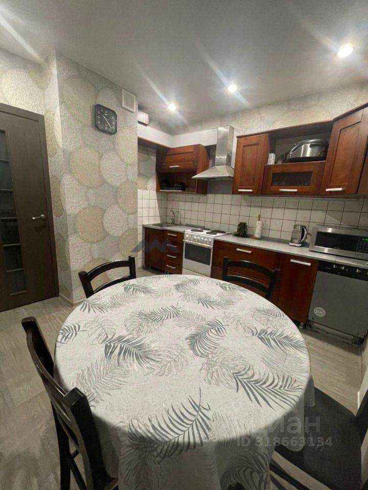 3-комнатная квартира, 74 м² — фотография 2