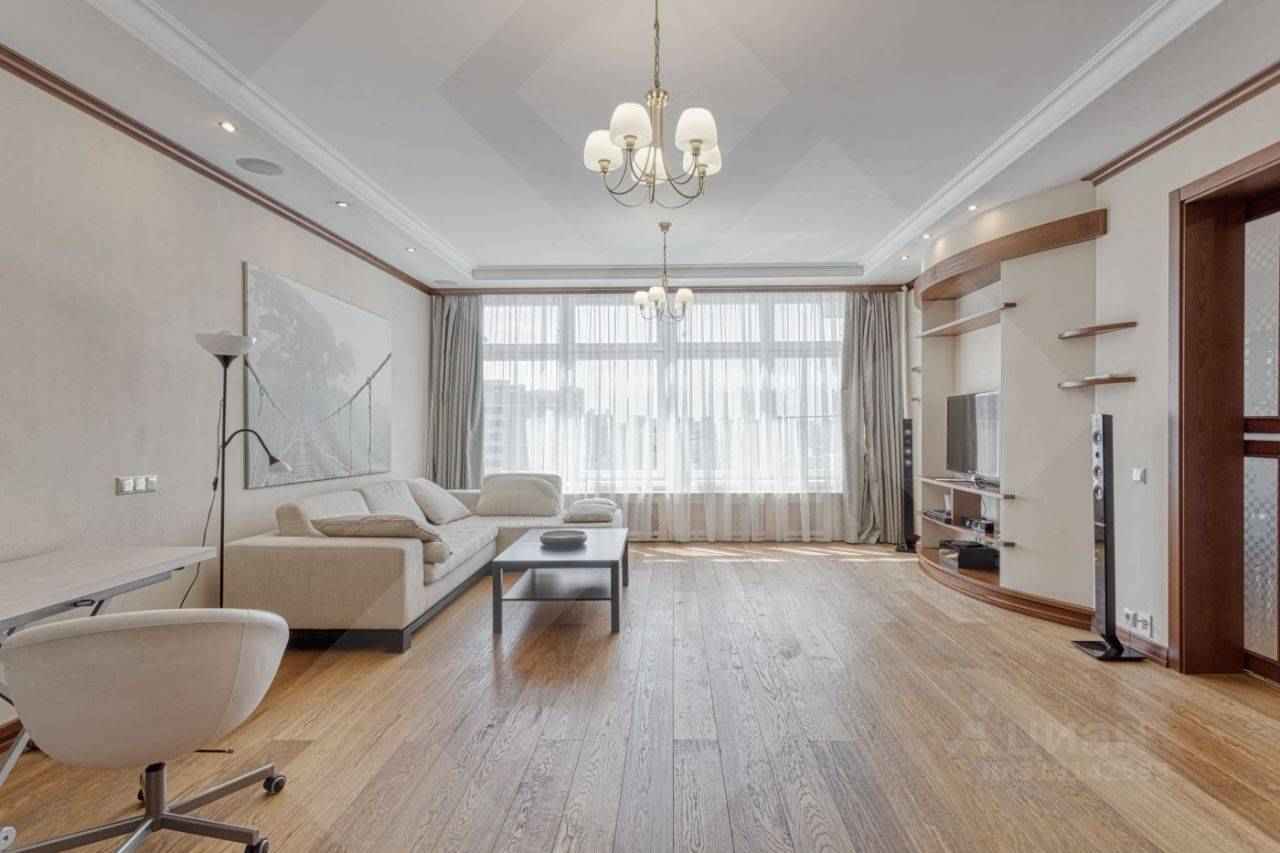 4-комнатная квартира, 186 м²