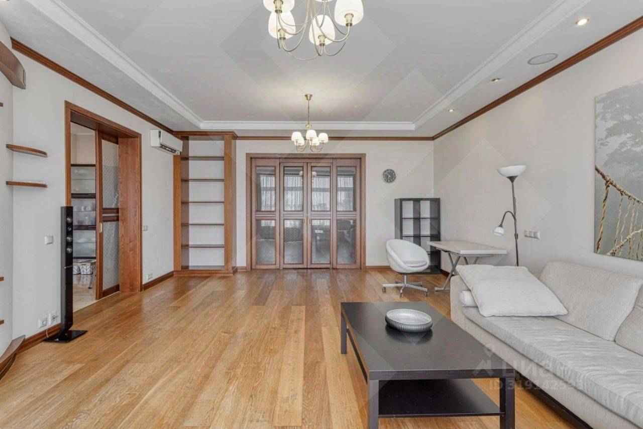 4-комнатная квартира, 186 м² — фотография 2