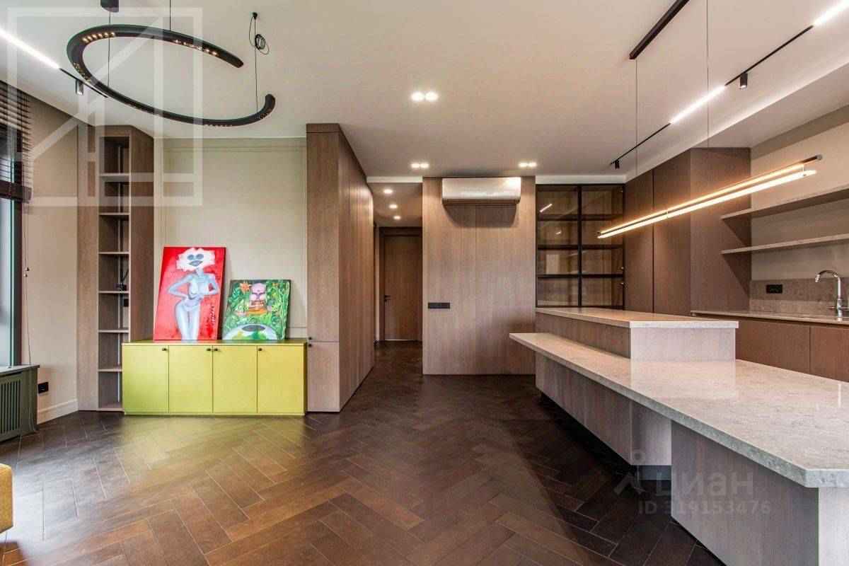 2-комнатная квартира, 70 м² — фотография 2