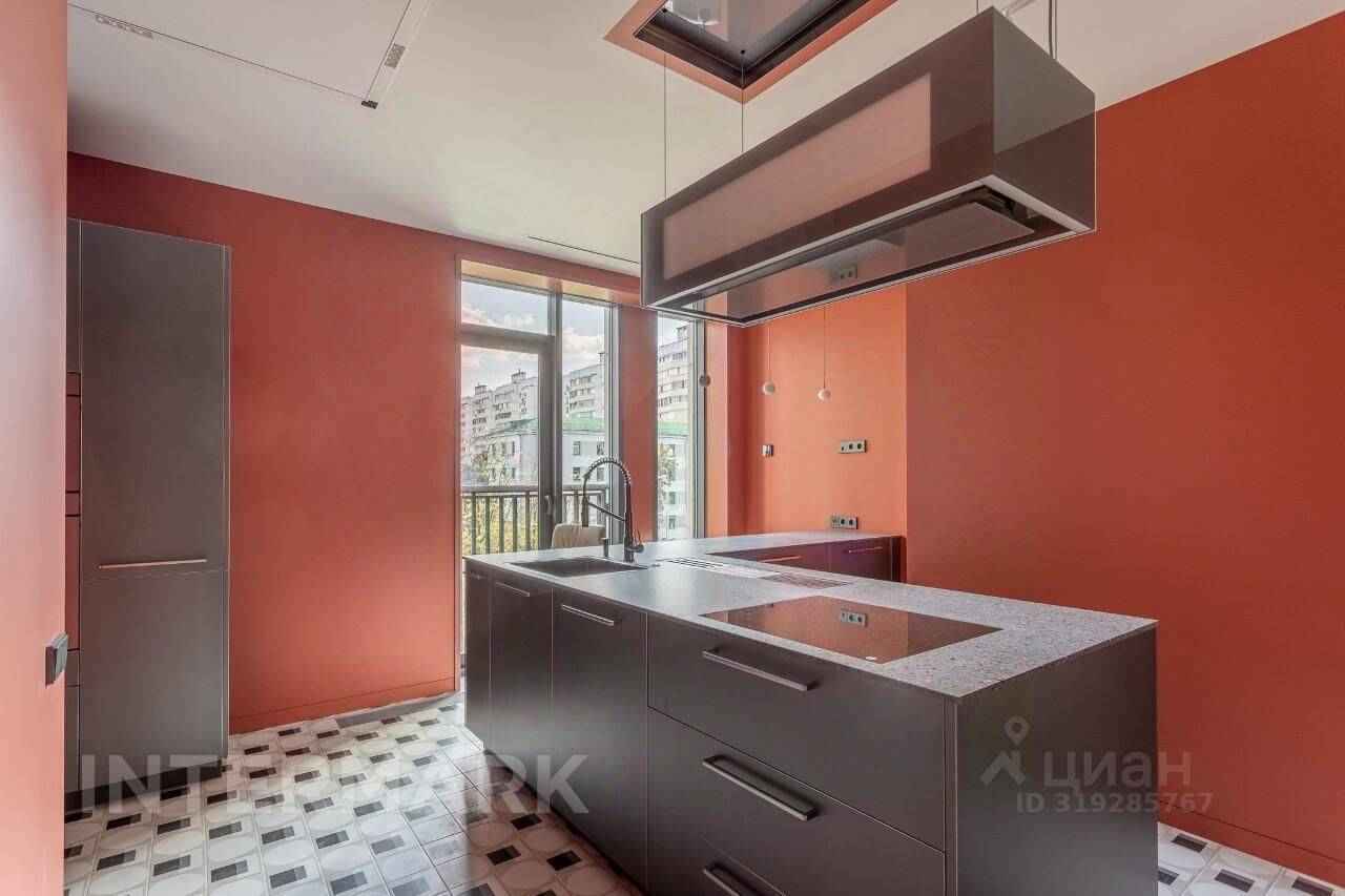 4-комнатная квартира, 129 м² — фотография 2