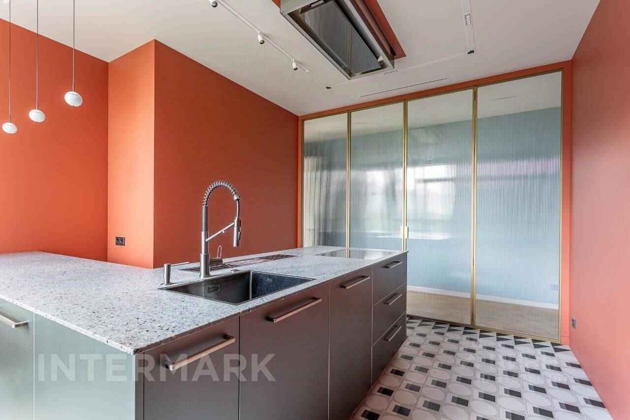 4-комнатная квартира, 129 м² — фотография 3