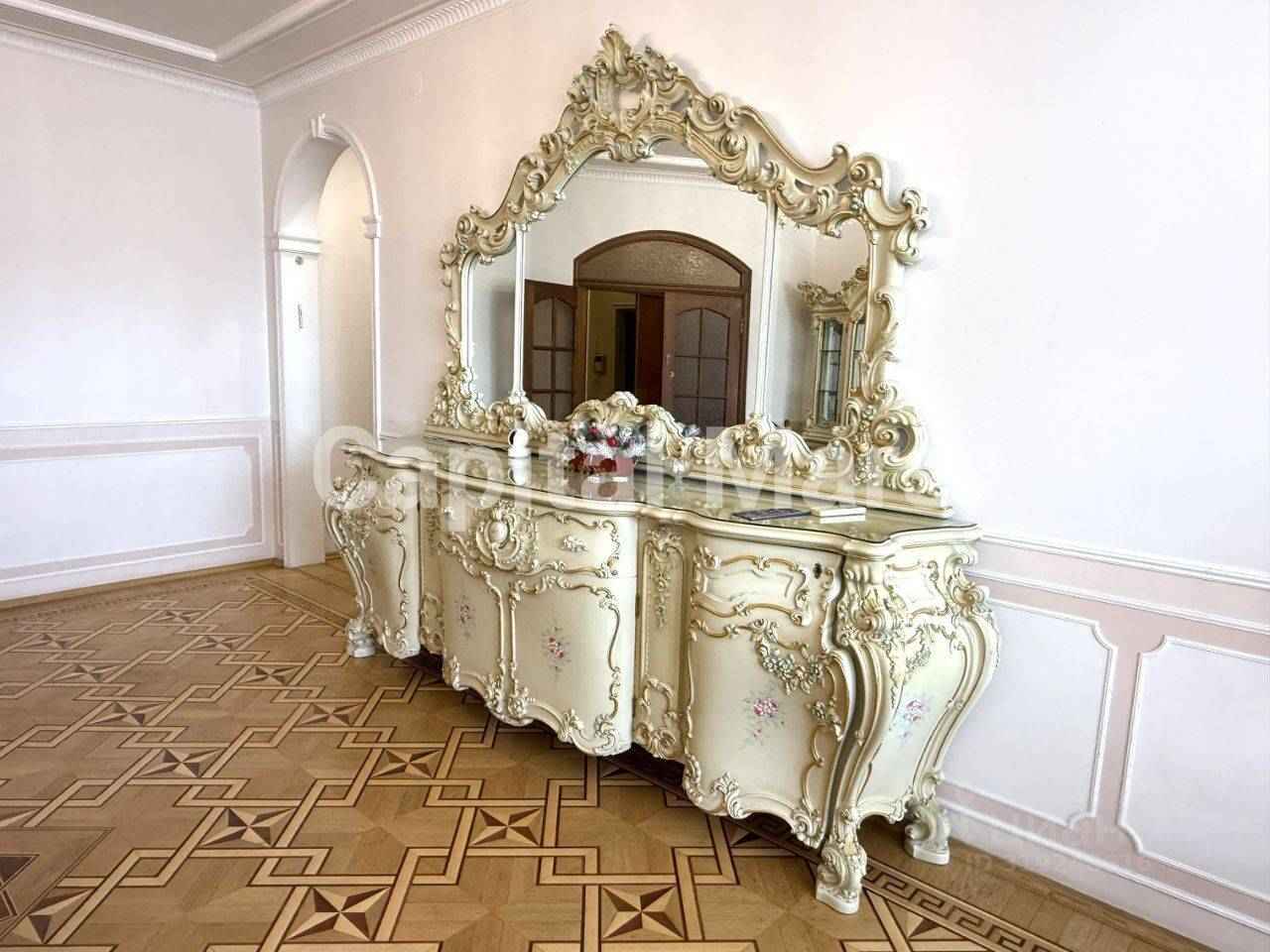 4-комнатная квартира, 135 м² — фотография 3