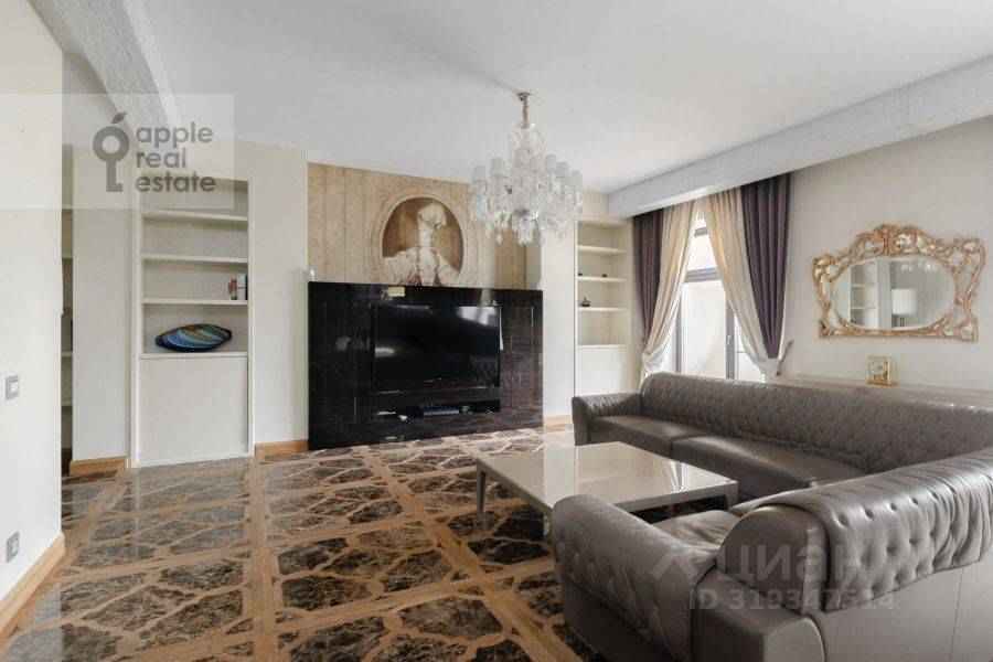 5-комнатная квартира, 250 м²