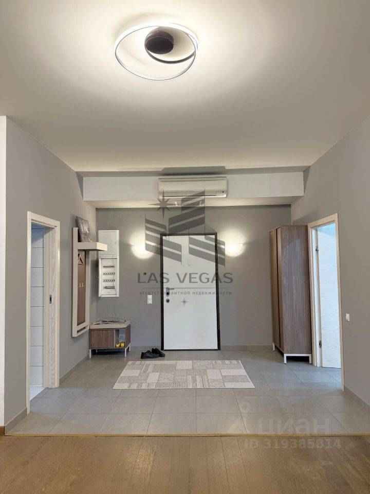 2-комнатная квартира, 89 м² — фотография 3
