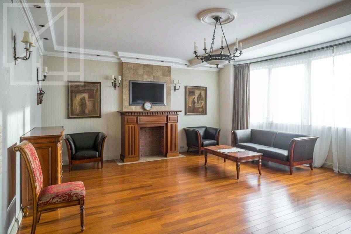 3-комнатная квартира, 144 м² — фотография 2
