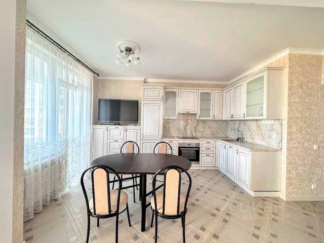 3-комнатная квартира, 77 м² — фотография 3