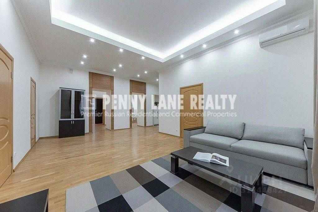 4-комнатная квартира, 136 м² — фотография 2