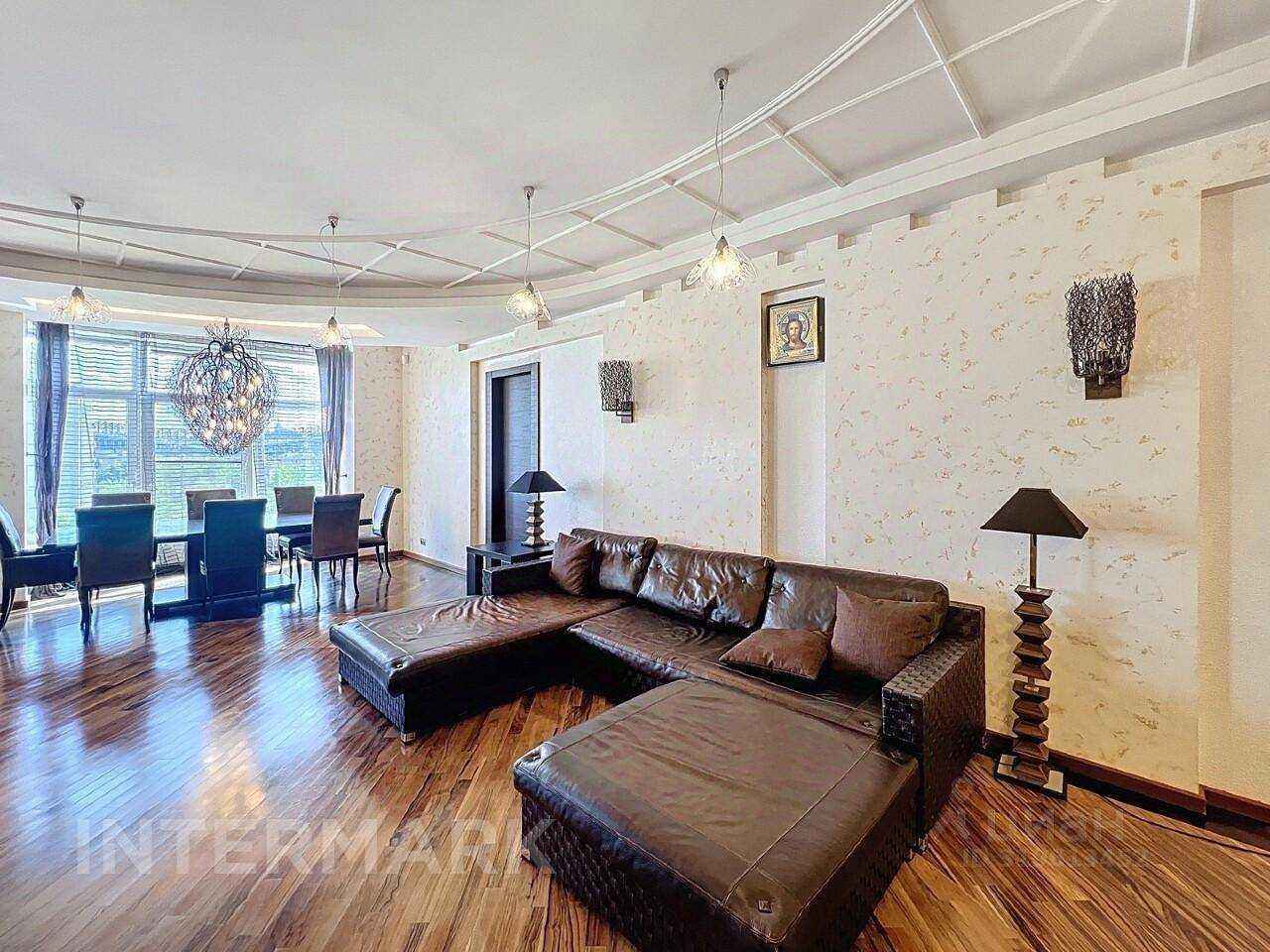 5-комнатная квартира, 260 м² — фотография 2