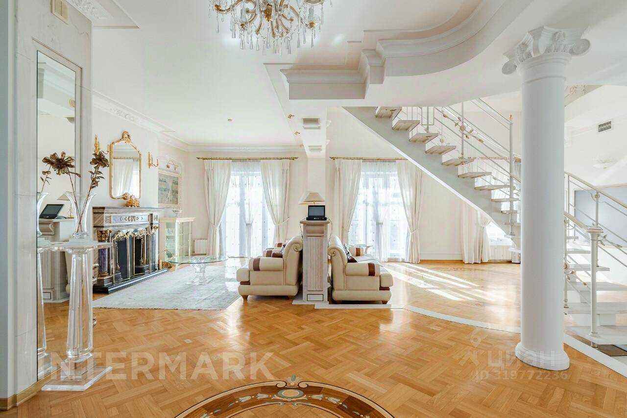 4-комнатная квартира, 219 м² — фотография 2