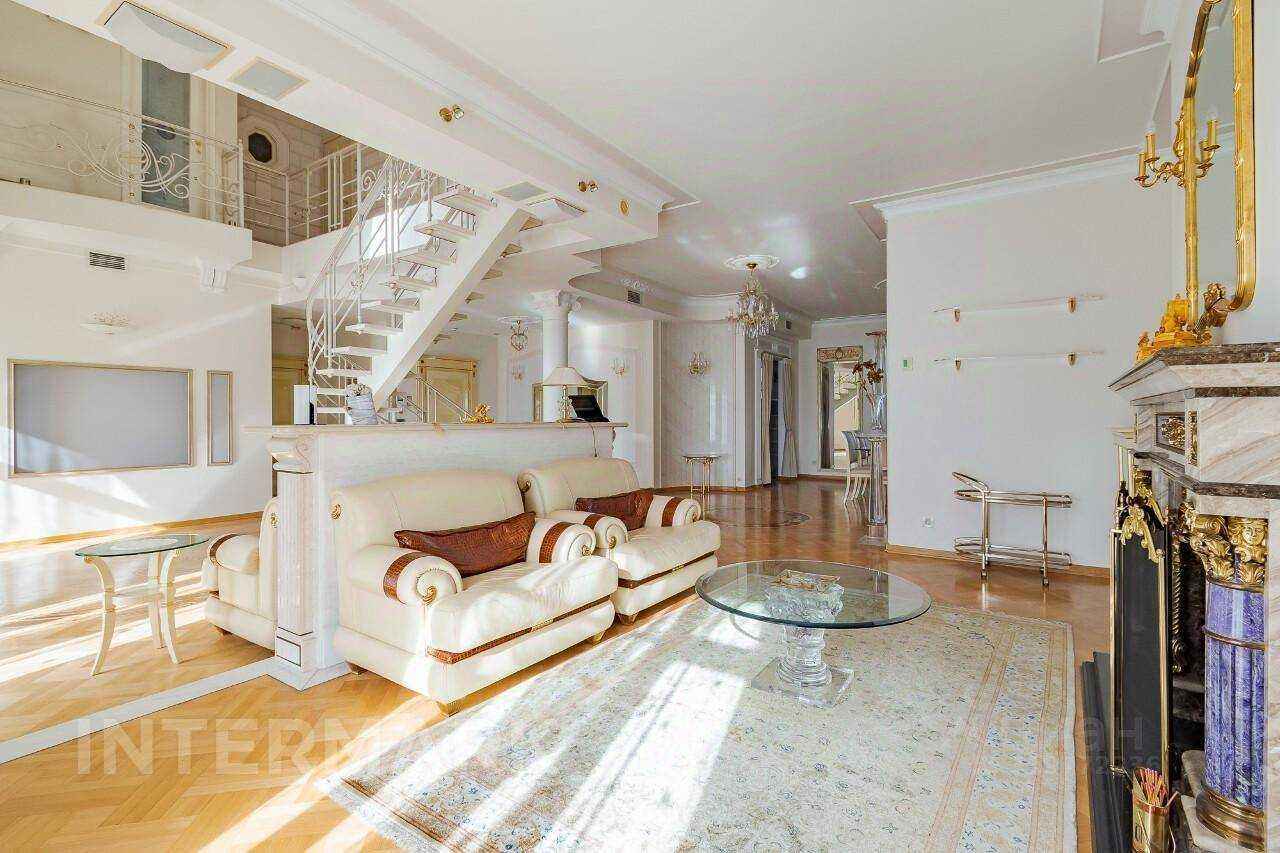 4-комнатная квартира, 219 м² — фотография 3