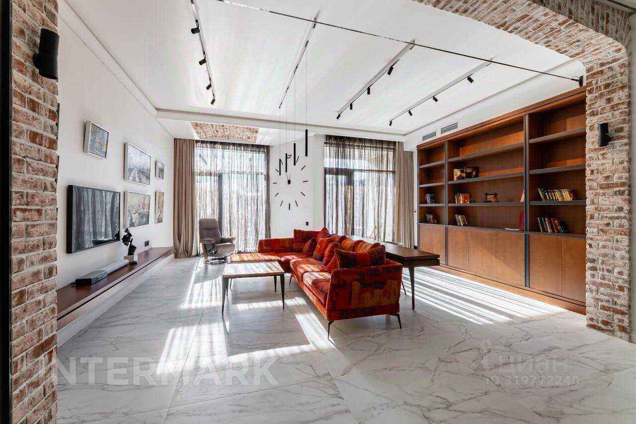 2-комнатная квартира, 125 м² — фотография 2