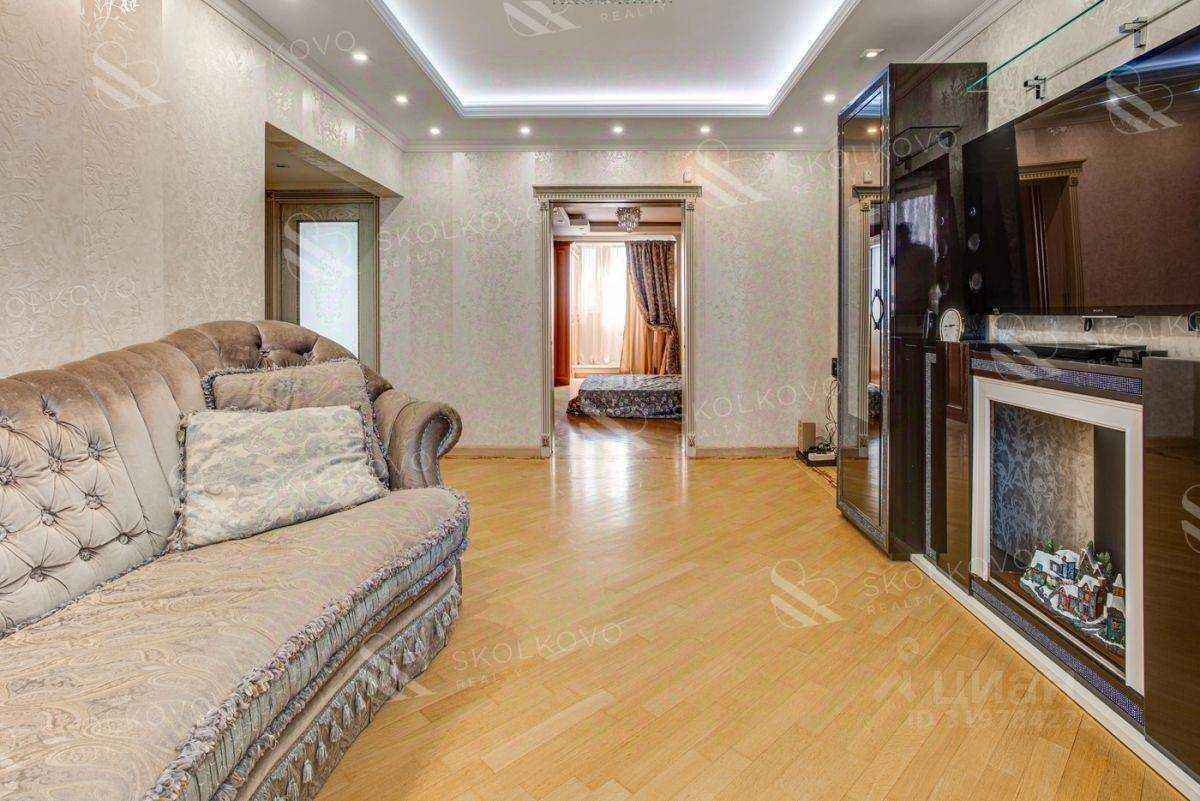 4-комнатная квартира, 130 м² — фотография 2