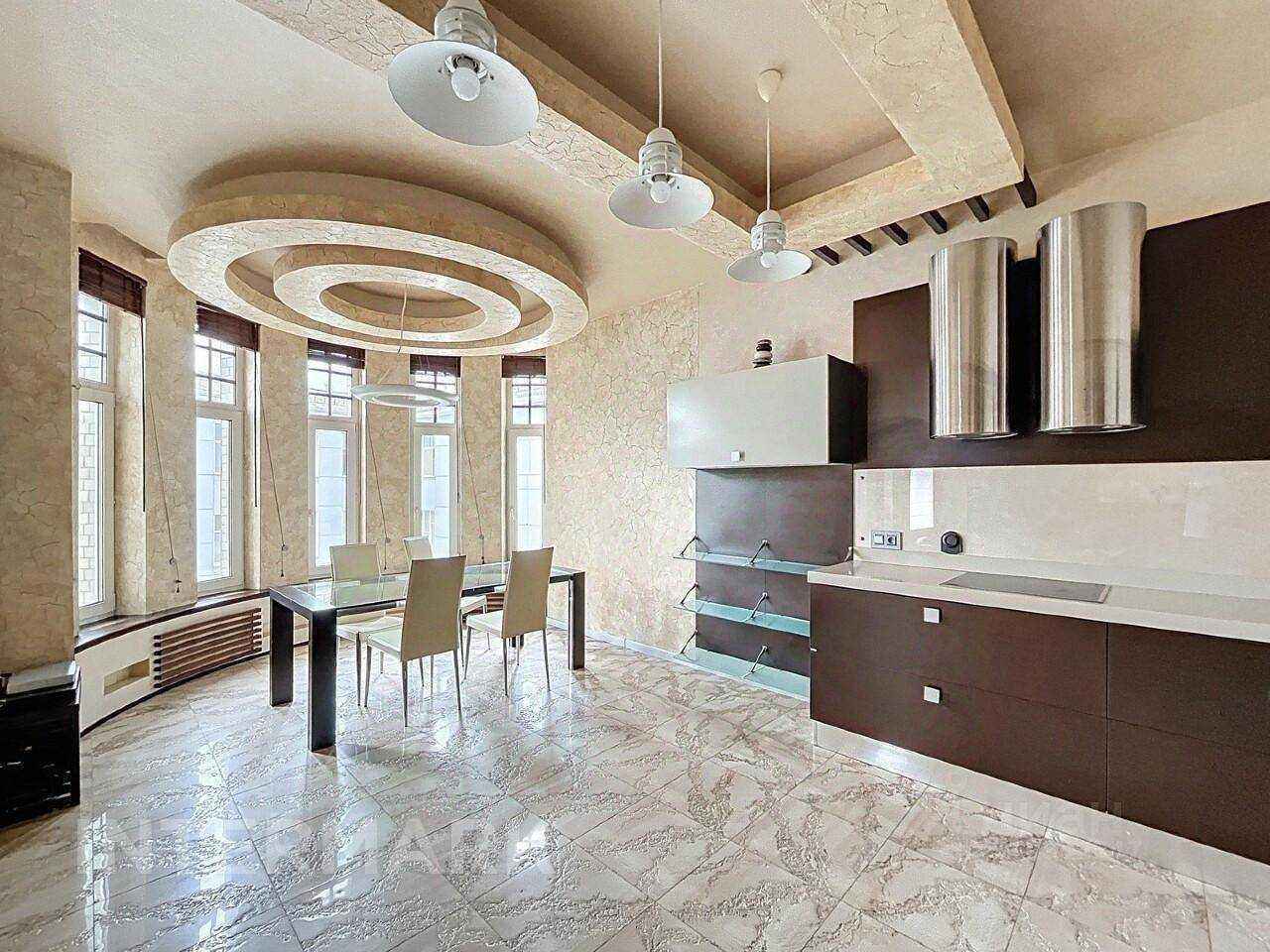 4-комнатная квартира, 183 м² — фотография 3