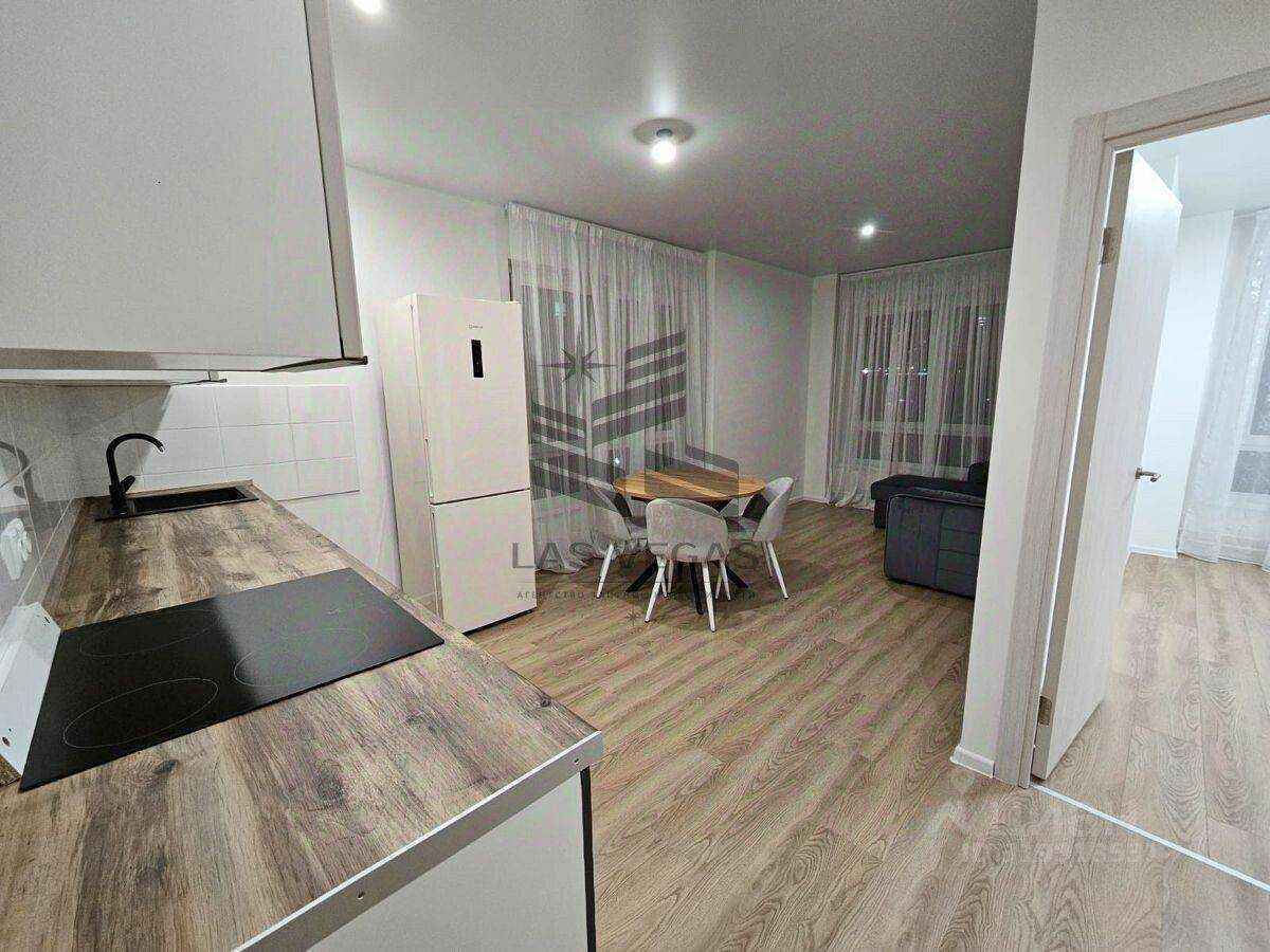 4-комнатная квартира, 77 м² — фотография 3