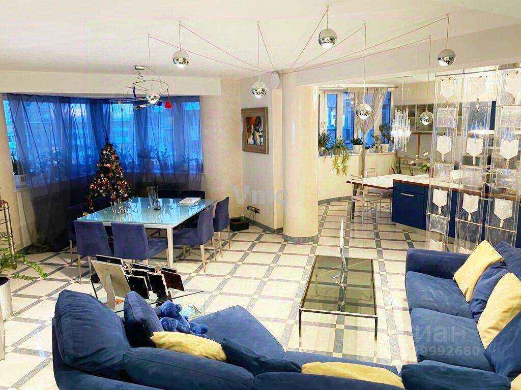 4-комнатная квартира, 230 м²