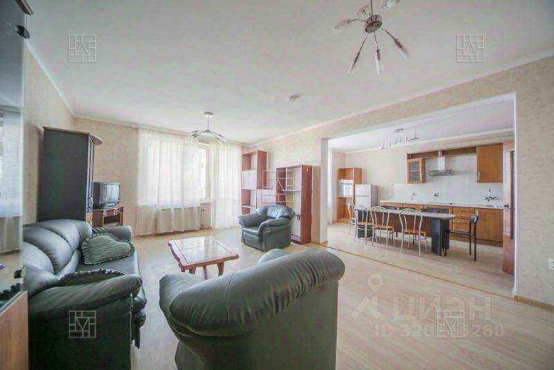 4-комнатная квартира, 158 м²