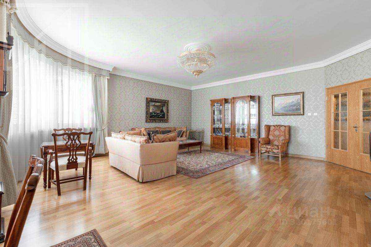 4-комнатная квартира, 208 м² — фотография 2