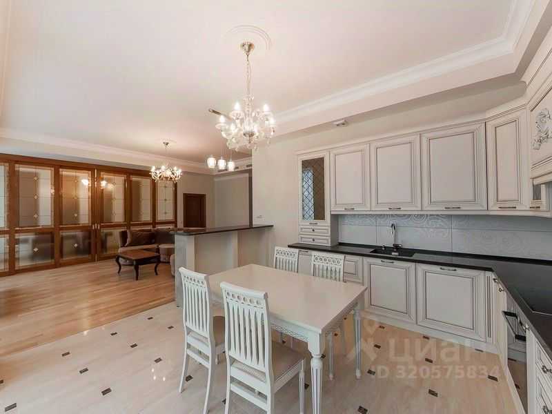 5-комнатная квартира, 198 м² — фотография 3