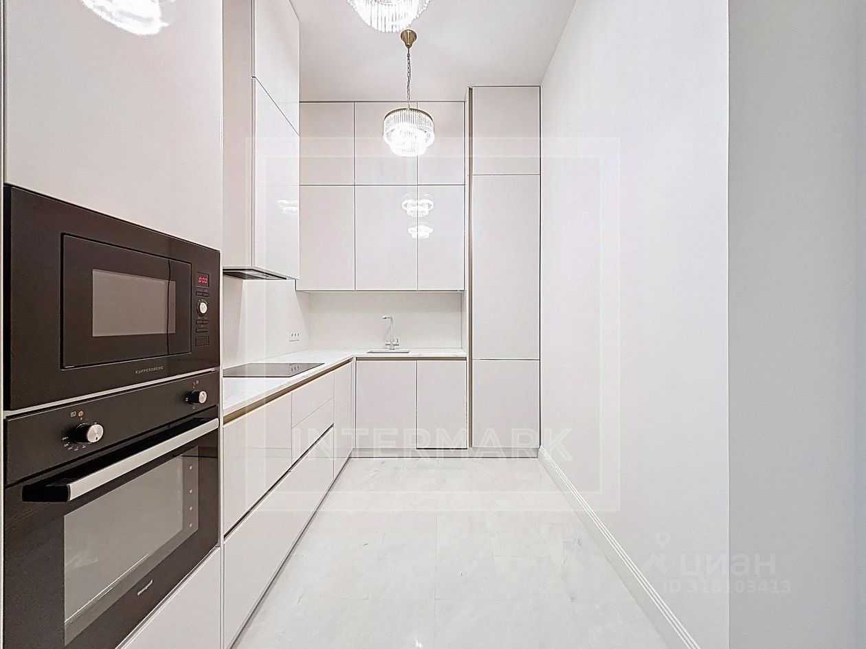 5-комнатная квартира, 220 м² — фотография 3