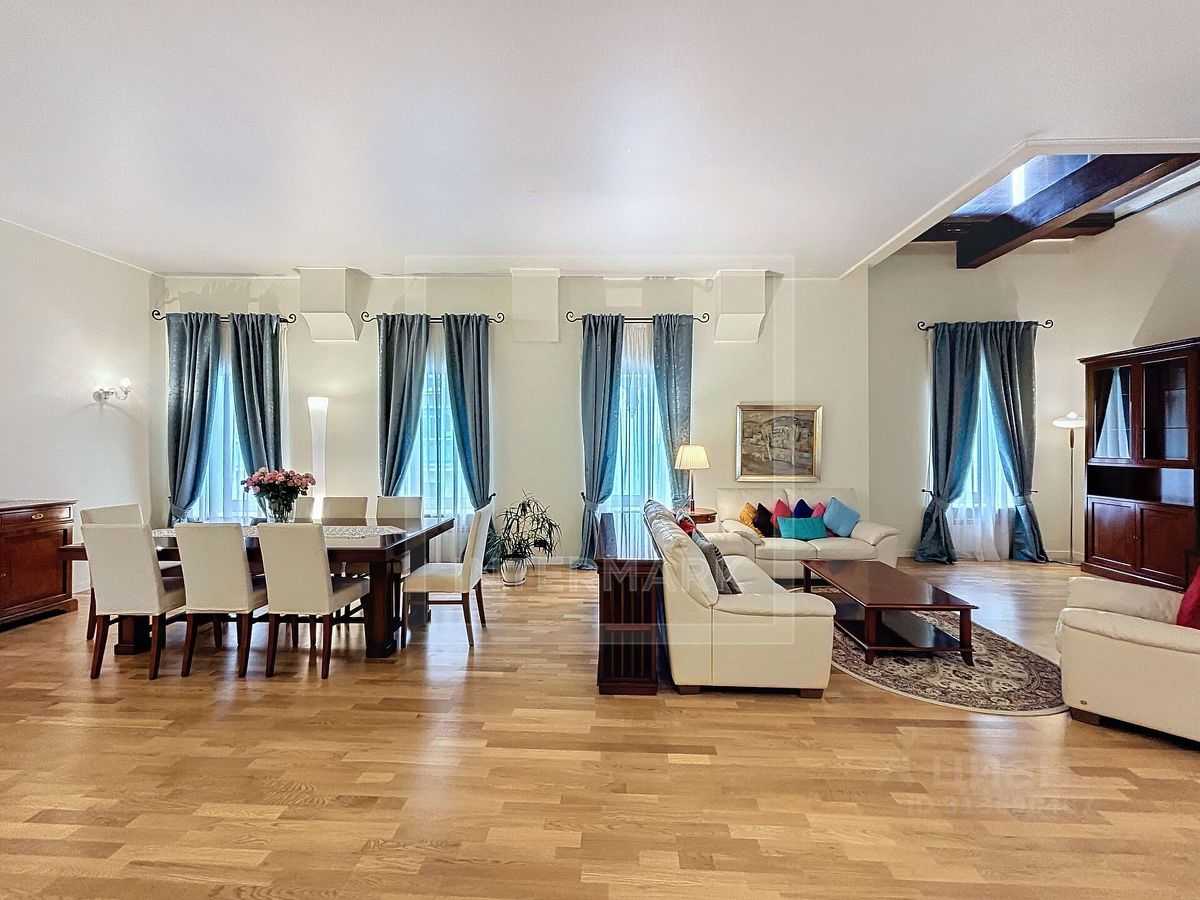 4-комнатная квартира, 170 м² — фотография 2