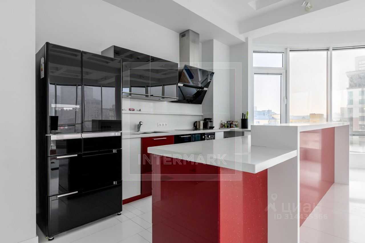 3-комнатная квартира, 195 м² — фотография 3