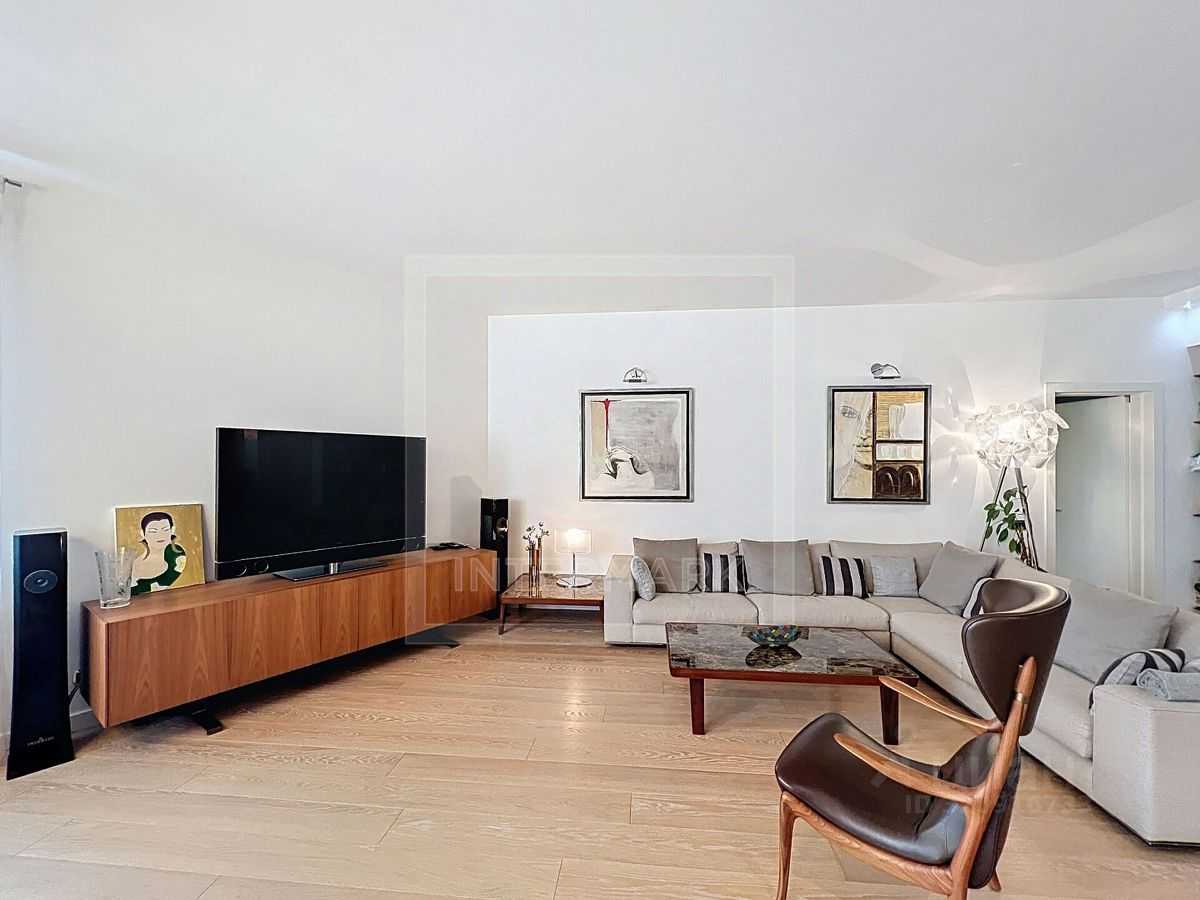 4-комнатная квартира, 197 м² — фотография 2