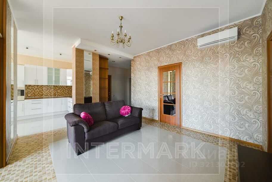 4-комнатная квартира, 140 м²