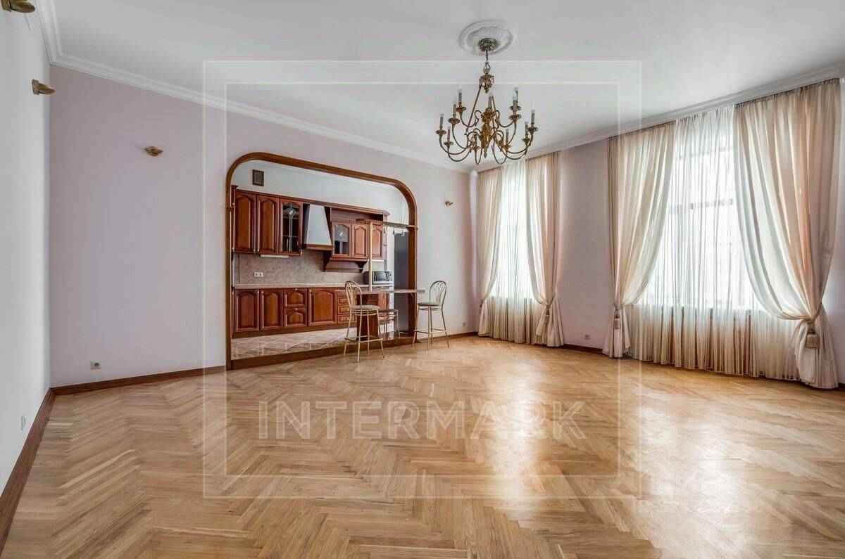 5-комнатная квартира, 170 м²