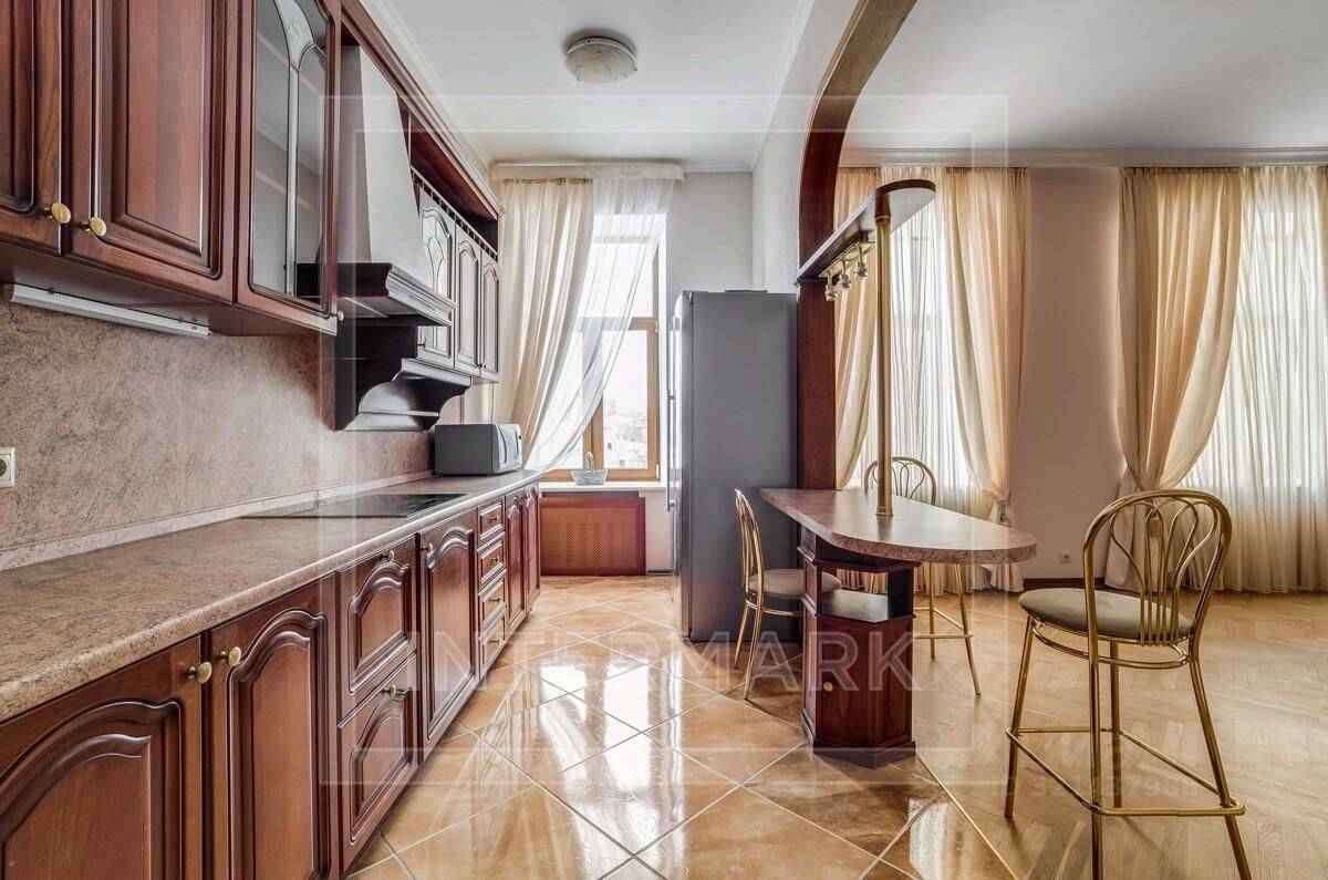 5-комнатная квартира, 170 м² — фотография 2