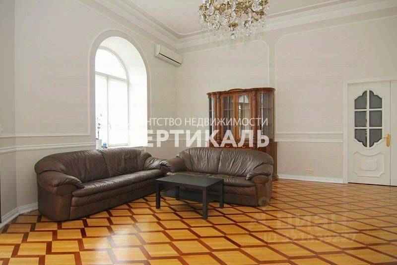 4-комнатная квартира, 150 м² — фотография 2