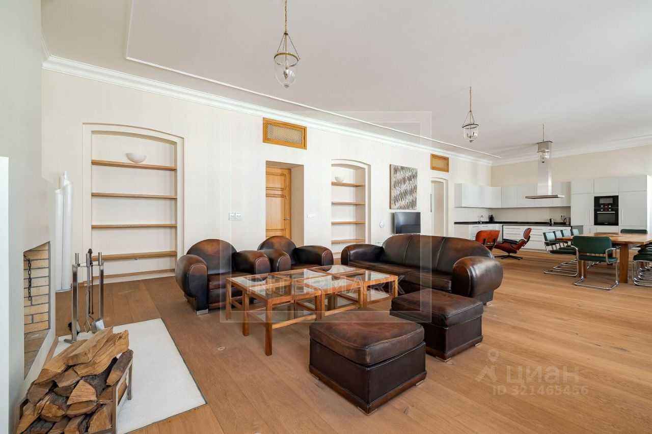 3-комнатная квартира, 183 м²