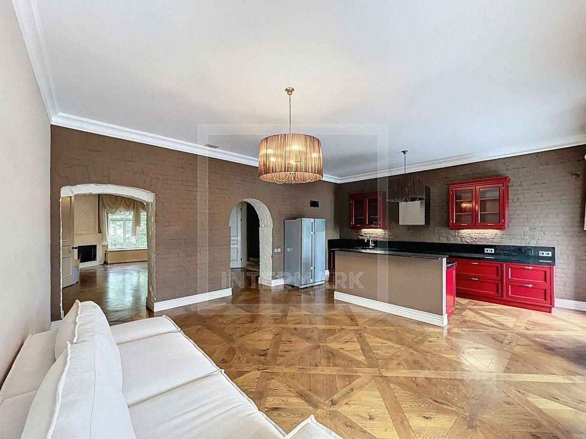 4-комнатная квартира, 170 м² — фотография 3
