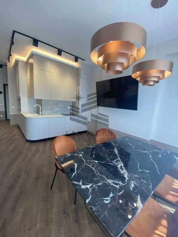 4-комнатная квартира, 150 м²