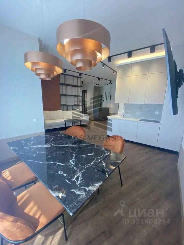 4-комнатная квартира, 150 м² — фотография 2