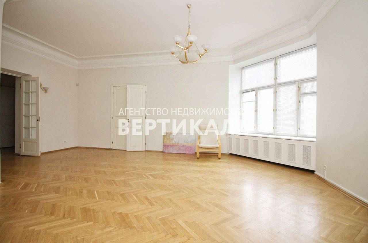 5-комнатная квартира, 190 м²