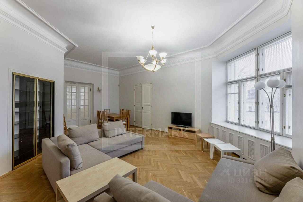 5-комнатная квартира, 190 м²
