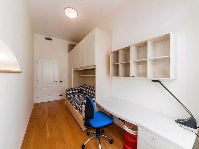 4-комнатная квартира, 175 м² — фотография 3