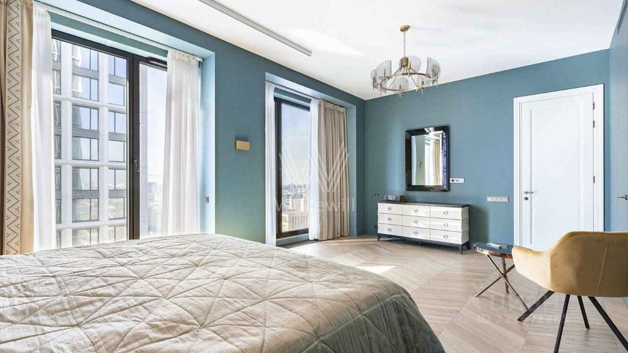 4-комнатная квартира, 159 м² — фотография 3