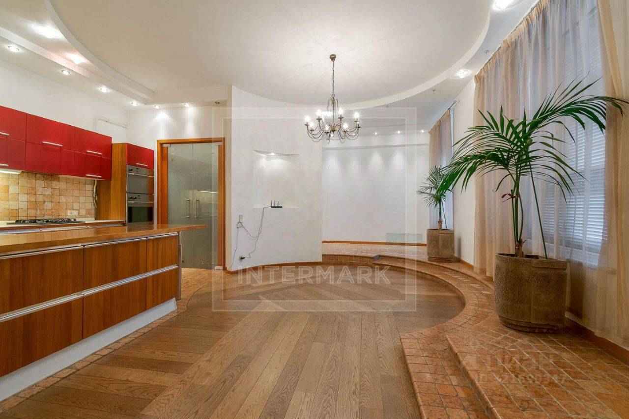 4-комнатная квартира, 186 м²
