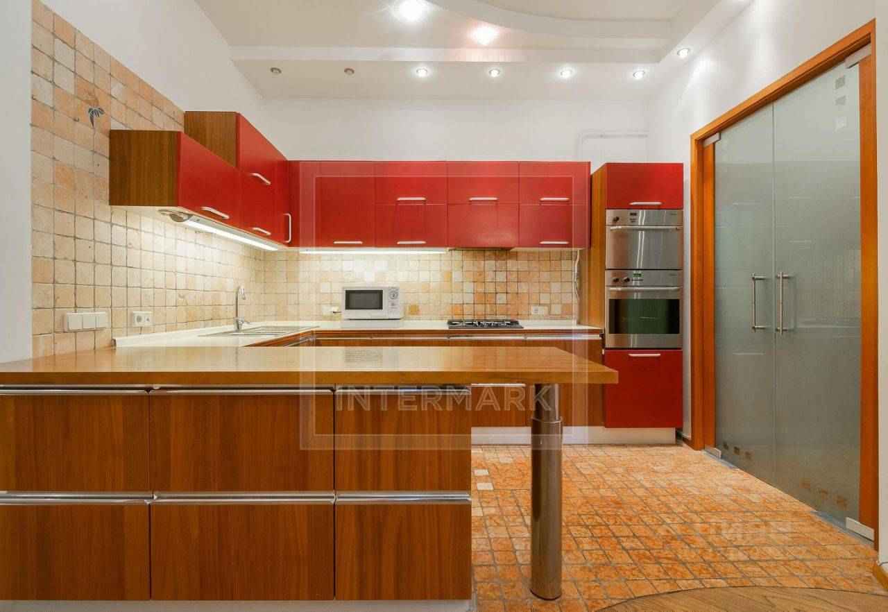 4-комнатная квартира, 186 м² — фотография 3